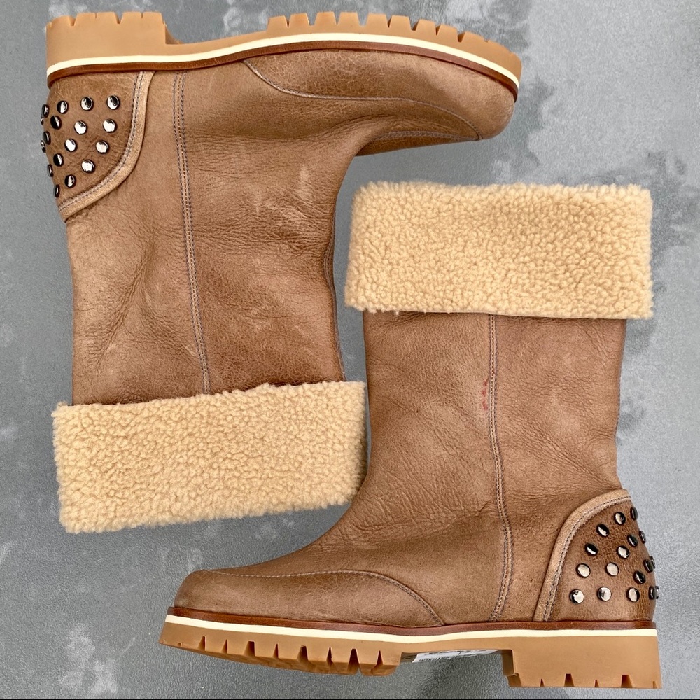🆕 Fuzzy Shearling Studded Nude Boots 11 Flats